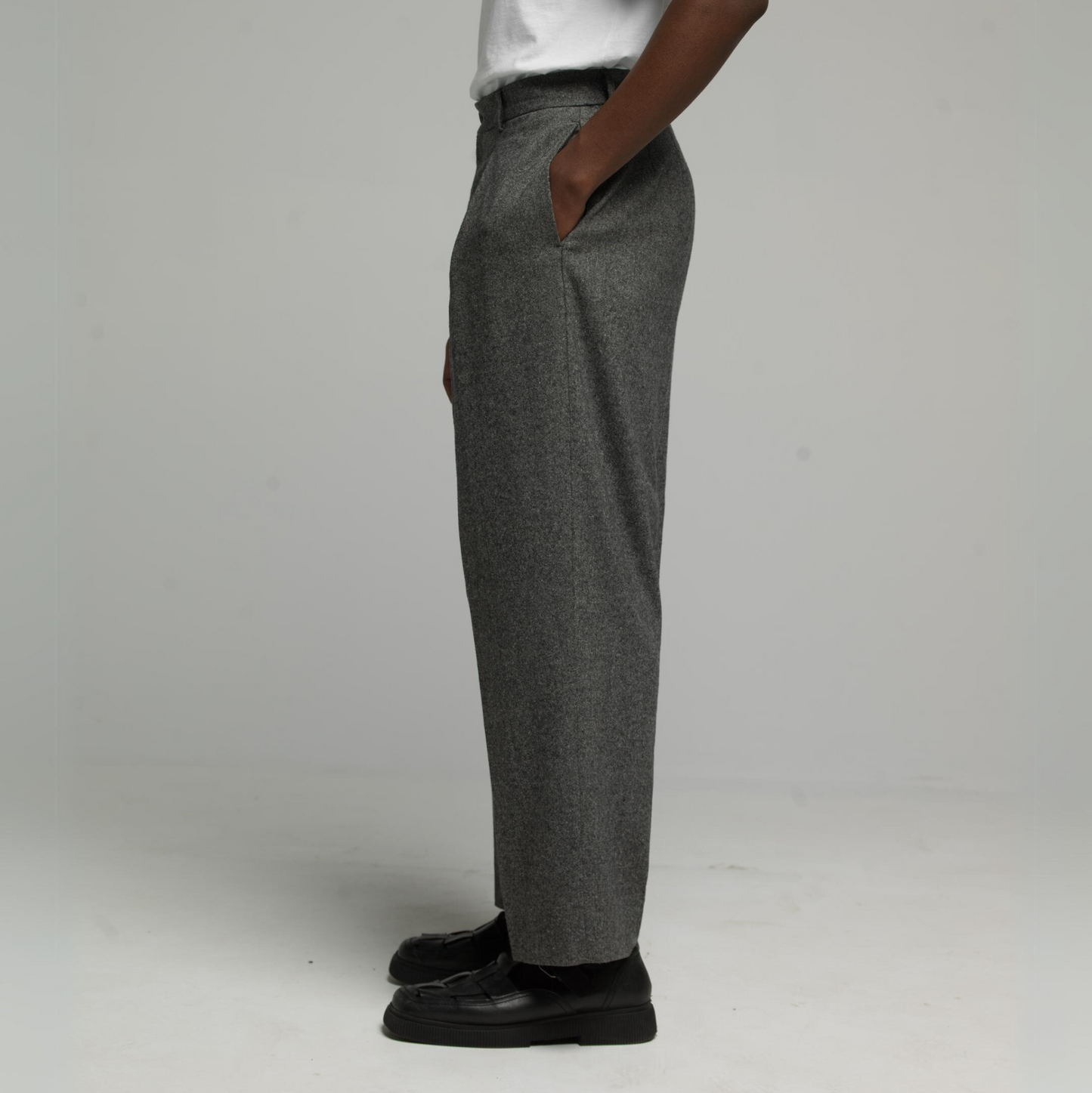 FNT 030 Midweight Portugal Trousers (Grey)